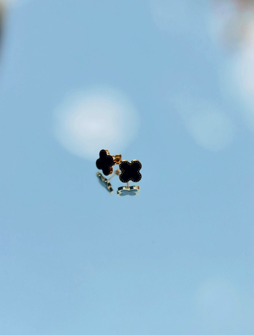 Clover Love Studd Earrings